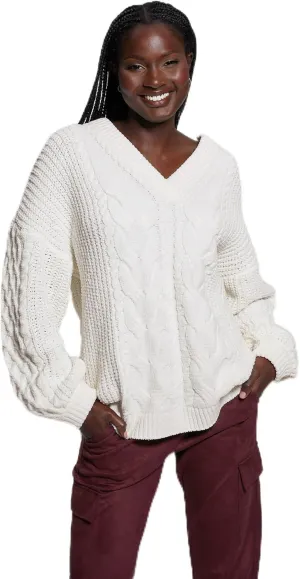 GUESS Women's Dove White Solid Classic Long Sleeve Cable-Knit Chenille Sweater