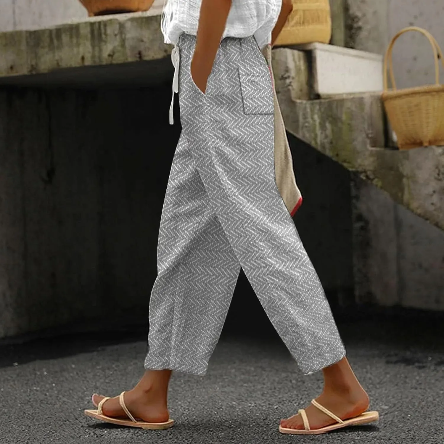 LCMTWX Summer Linen Pants 2025 Casual Drawstring Pants Capri Pants 2025 Pants with Pockets Wide Leg Cropped Pants Womens