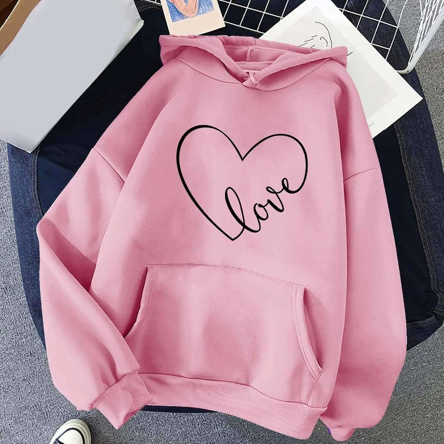 Women's Fashion Hoodies & Sweatshirts Long Sleeve Heart Graphic Tee Shirts Causal Drawstring Hoodies Vacation Outfits