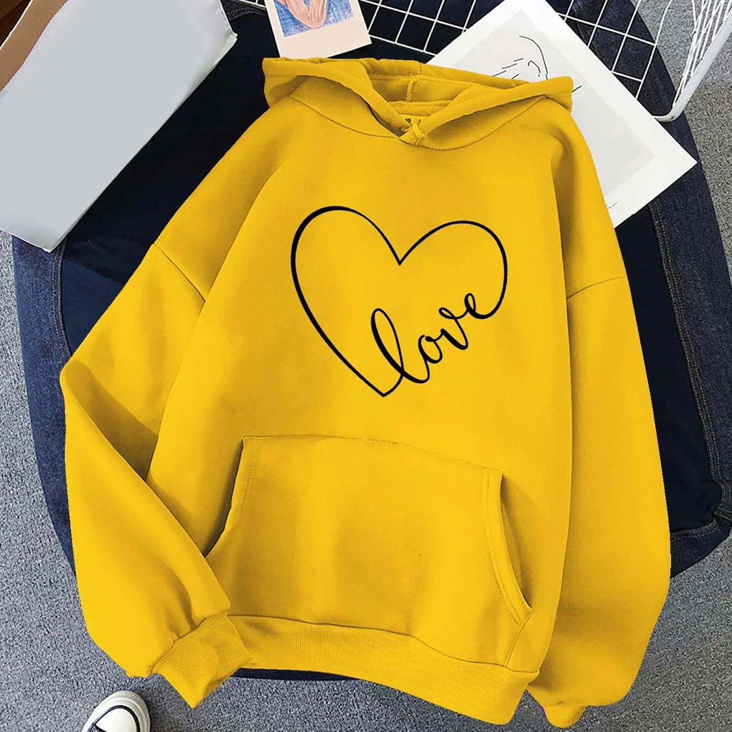 Women's Fashion Hoodies & Sweatshirts Long Sleeve Heart Graphic Tee Shirts Causal Drawstring Hoodies Vacation Outfits